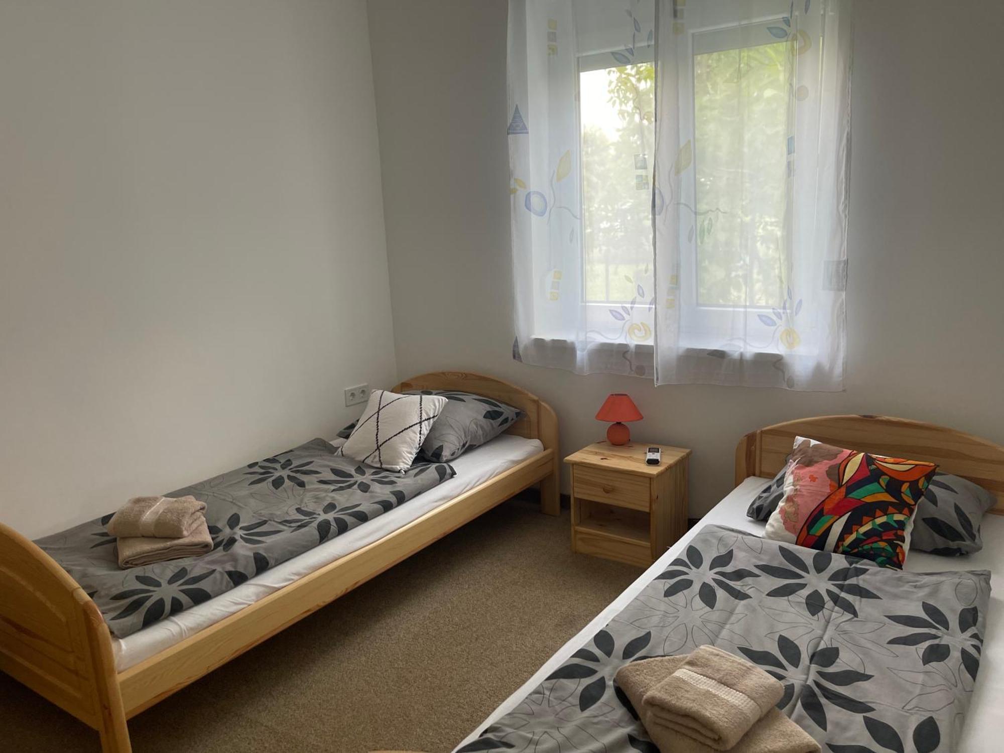 Valentina Apartman Balatonmariafurdo Exterior photo